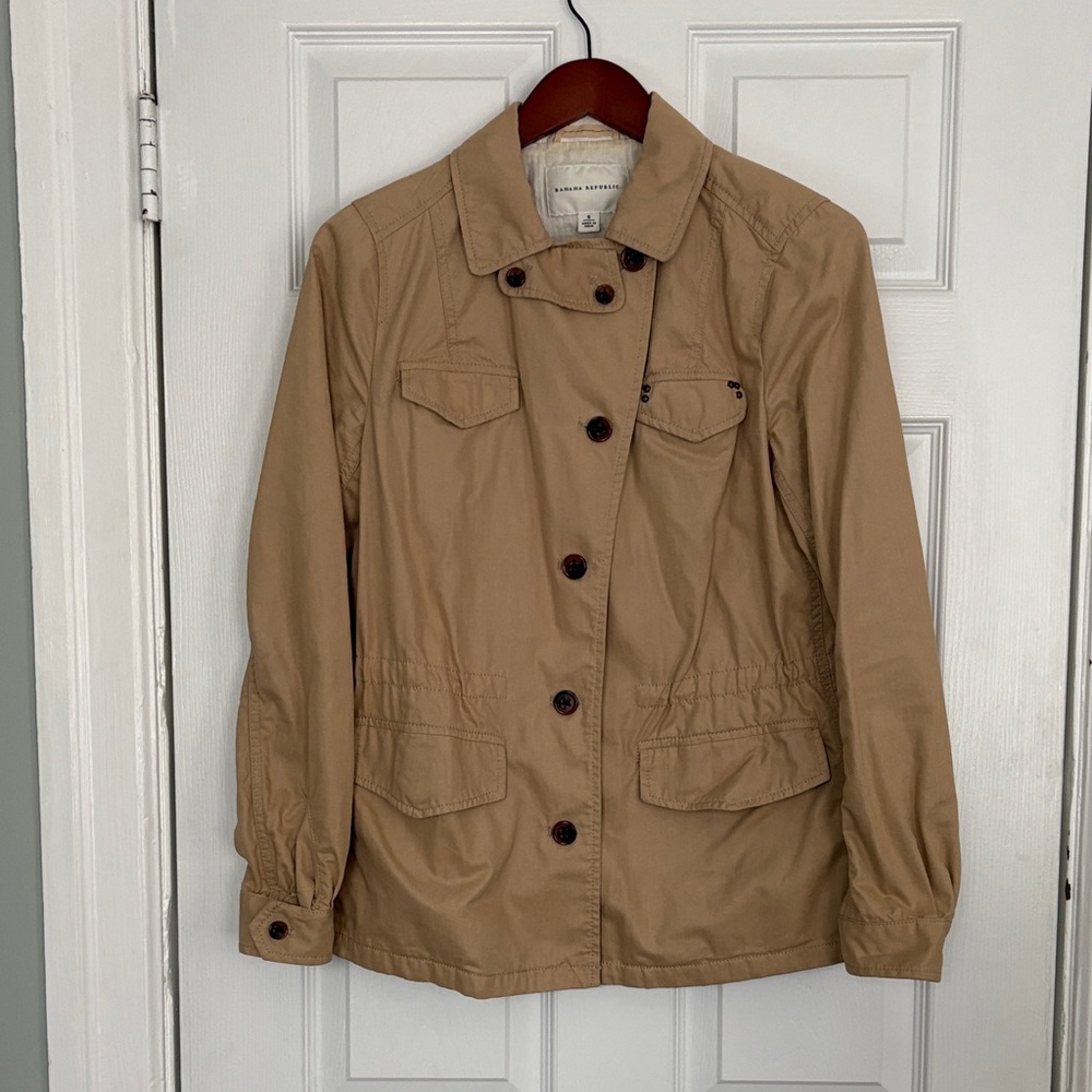 Banana Republic Women's Khaki Utility Jacket. Size 6